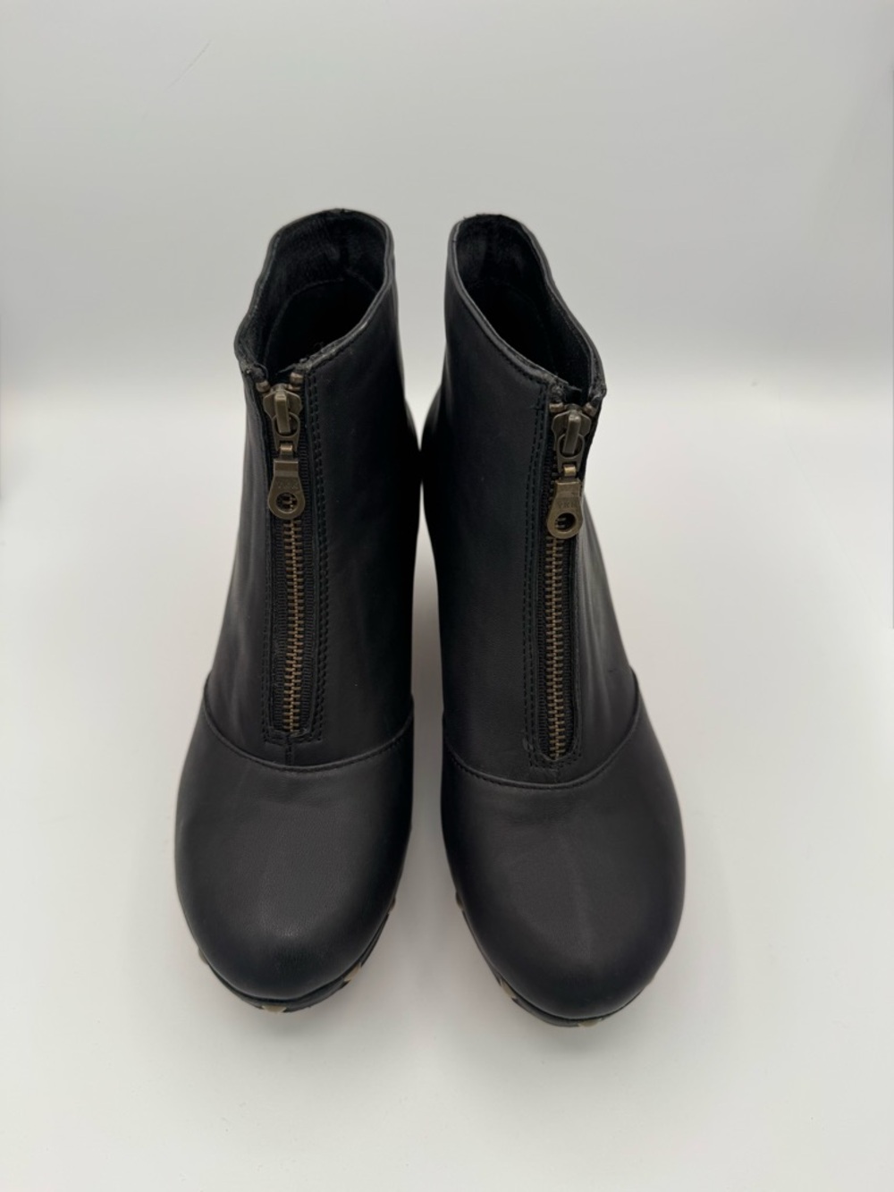 Five Worlds Women’s Black Front-Zip Studded Leather and Wood Ankle Boots